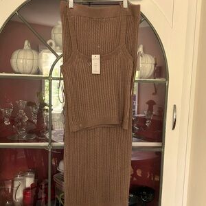 Two piece skirt and top, knitted skirt is long , super cute for summer or fall.